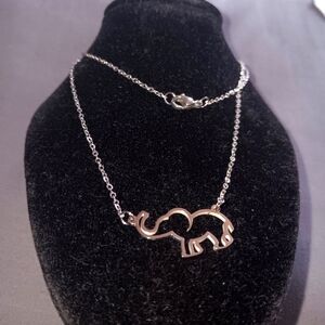 🐘🐘✨️Fashion Stainless Steel Elephant Pendant Chain Necklace For Women 💝💘